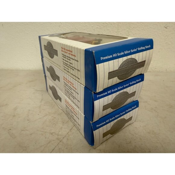 Bachmann HO Silver Series Freight Cars – #17216, 17137, 18444, Quaker, Burlingto - Picture 4 of 9